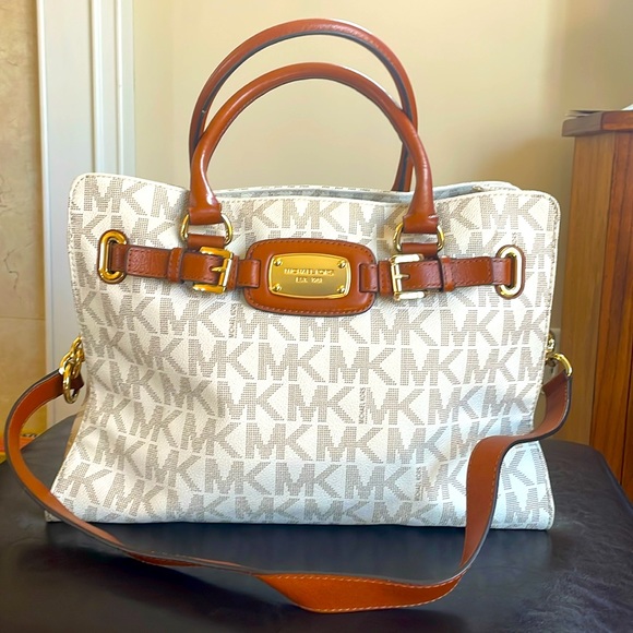 Michael Kors Signature Logo Satchel - Picture 1 of 11